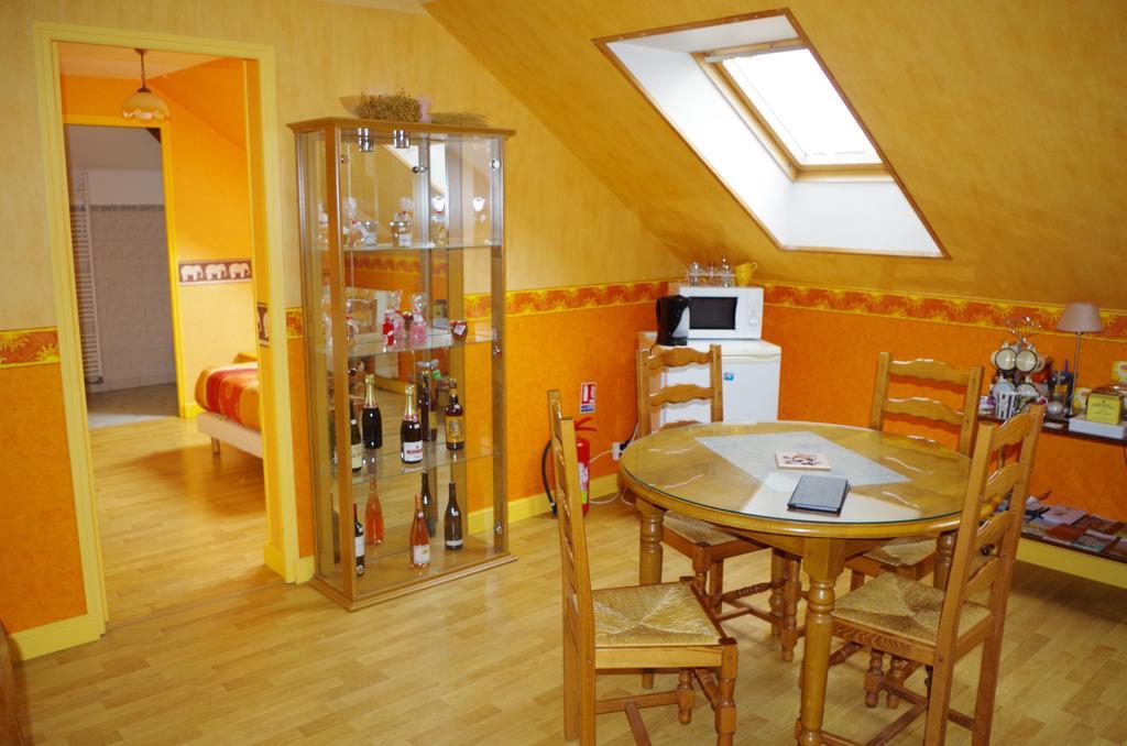 Family Delcour Bed & Breakfast Mailly-Maillet Exterior foto
